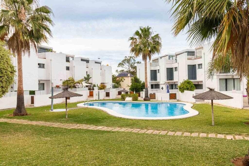 Apartamento Moderno Tranquilo Con Piscina Y Jardin 데니아 외부 사진